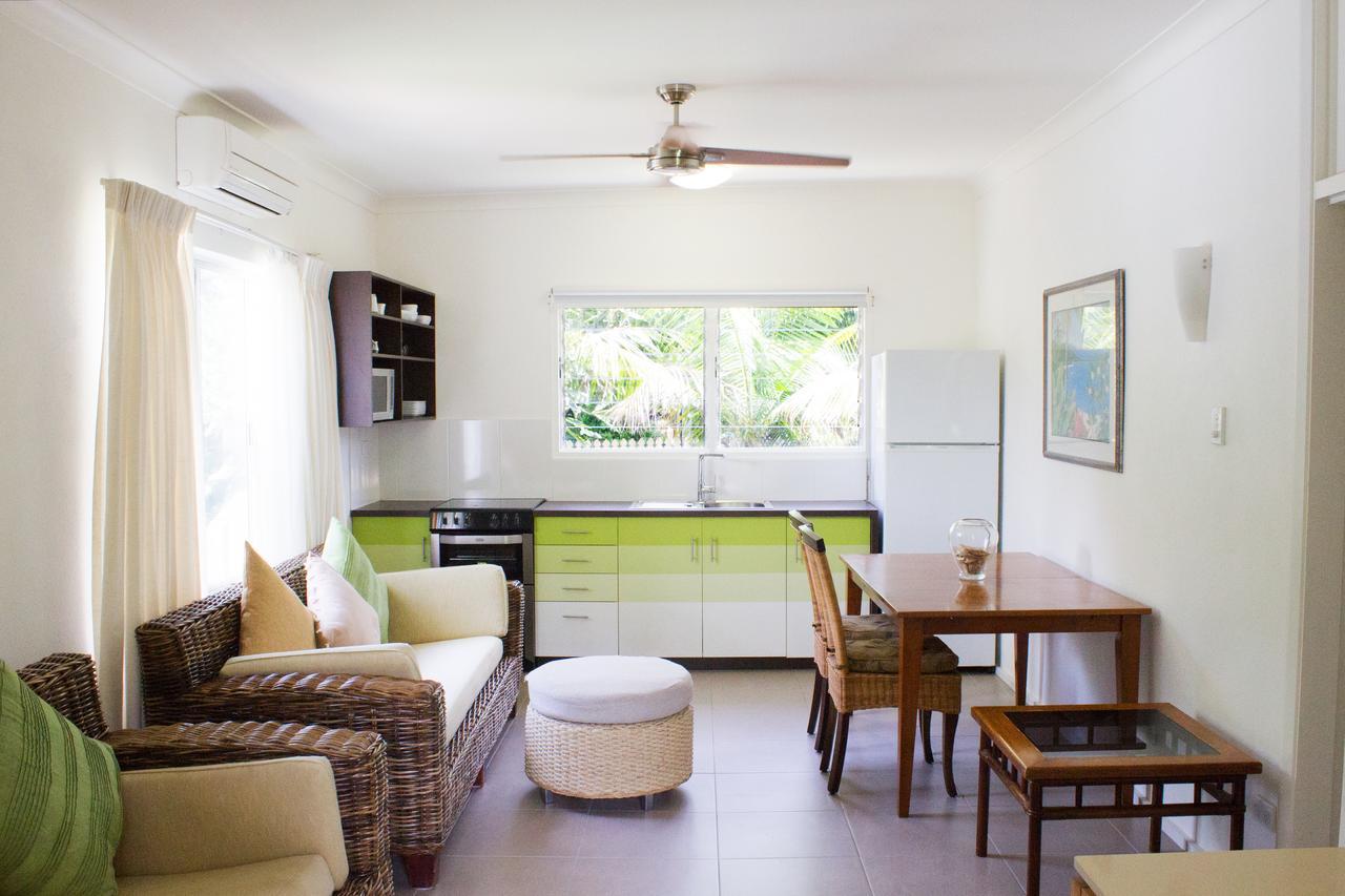 Villa Marine Holiday Apartments Cairns Yorkeys Knob Екстериор снимка