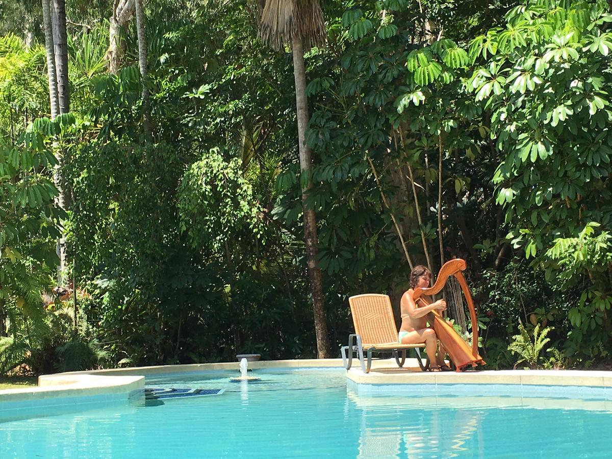 Villa Marine Holiday Apartments Cairns Yorkeys Knob Екстериор снимка