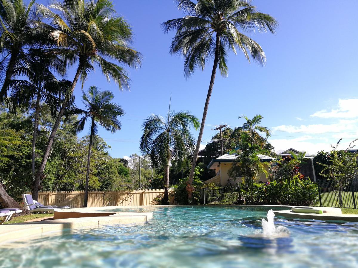 Villa Marine Holiday Apartments Cairns Yorkeys Knob Екстериор снимка