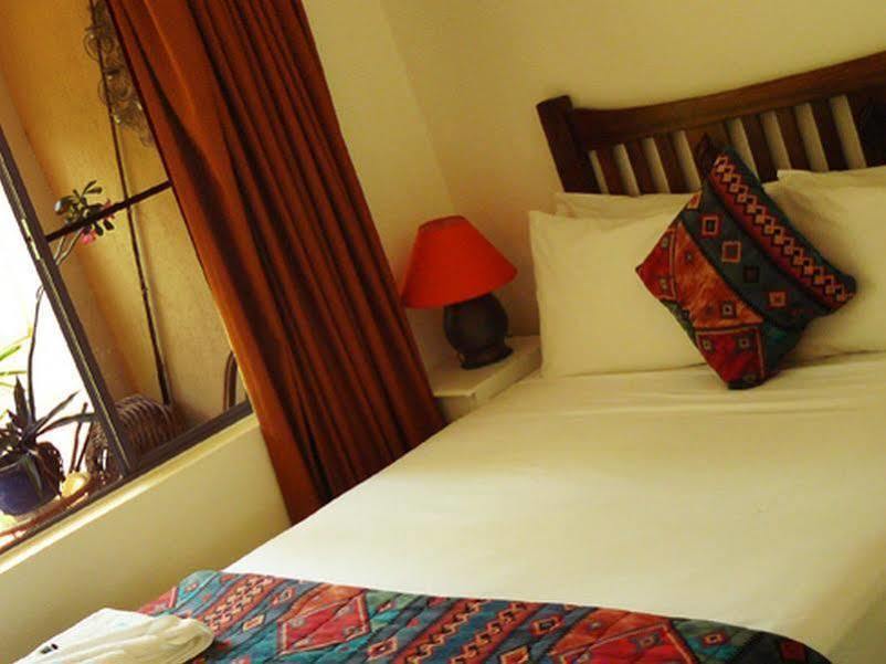 Villa Marine Holiday Apartments Cairns Yorkeys Knob Екстериор снимка